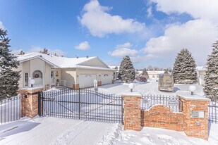 Sunrise Village in Edmonton, AB - Building Photo