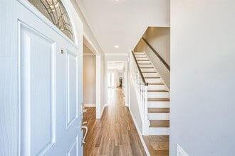 4521 Acacia St in Bellaire, TX - Building Photo - Building Photo