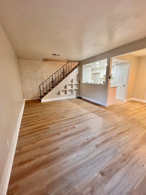 property at 1731 Normandy Pl