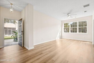 12301 Kernan Forest Blvd, Unit 2101 in Jacksonville, FL - Building Photo - Building Photo