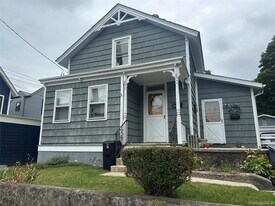 9 S Dearman St in Irvington, NY - Building Photo