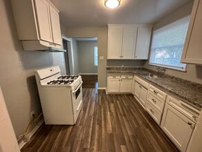 1235 Roxbury Dr in San Bernardino, CA - Building Photo - Building Photo