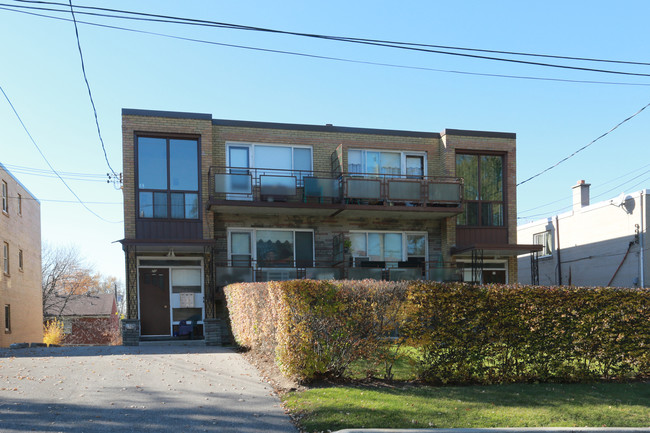 70-72 Garthdale Ct in Toronto, ON - Building Photo - Primary Photo