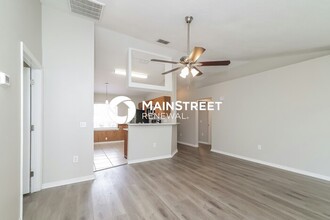 738 Squirrel Ct in Kissimmee, FL - Building Photo - Building Photo
