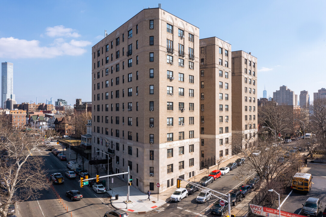 The Hague Building in Jersey City, NJ - Building Photo