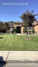9508 Meadow Falls Dr in Bakersfield, CA - Building Photo - Building Photo