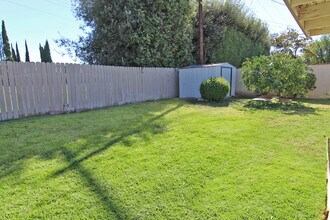 9310 Crebs Ave in Los Angeles, CA - Building Photo - Building Photo