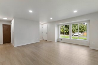 818 173rd St S in Spanaway, WA - Building Photo - Building Photo