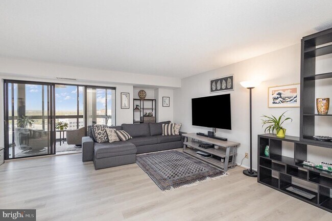 property at 900 N Stafford St