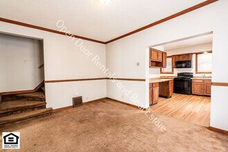 112 W 2nd St in Auburn, IN - Building Photo - Building Photo