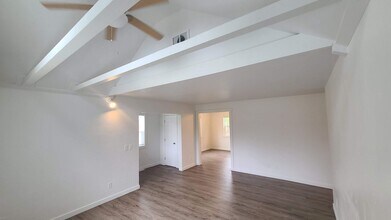 2525 SE Thompson St in Corvallis, OR - Building Photo - Building Photo