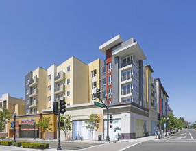 Building D in Sunnyvale, CA - Foto de edificio - Building Photo