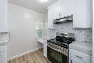 326 E Dudley in Fresno, CA - Building Photo - Building Photo