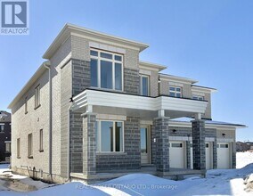 33 Cecil Saunders Dr in Georgina, ON - Building Photo - Building Photo