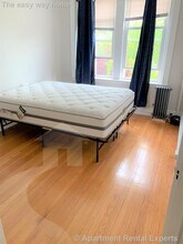 170 Maple St, Unit #209 in Malden, MA - Foto de edificio - Building Photo