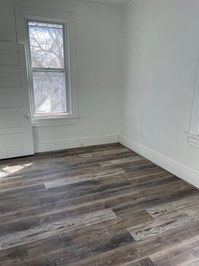 919 Alton St Rentals in Alton, IL