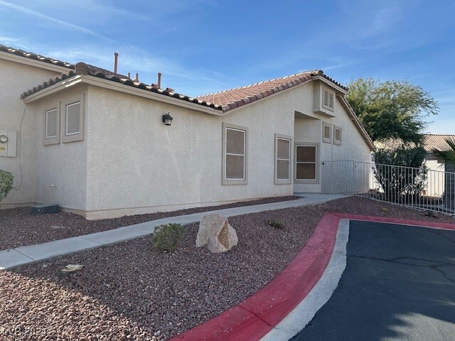 3421 Wexford Ln in Las Vegas, NV - Building Photo - Building Photo