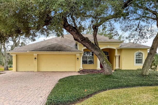 property at 3347 Bayshore Ct