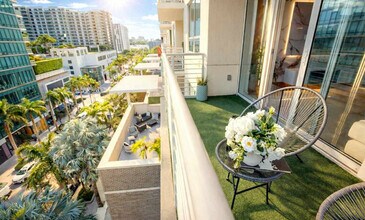 3250 NE 1st Ave, Unit SI FL7-ID1313358P in Miami, FL - Foto de edificio - Building Photo