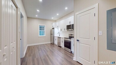 3 Center St in Southington, CT - Building Photo - Building Photo