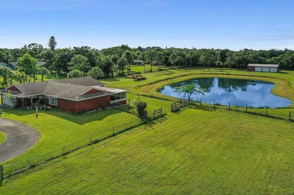 25 SW Appaloosa St in Stuart, FL - Building Photo