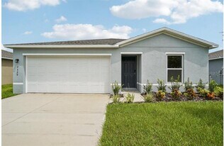 2329 Oklahoma Dr in Sumterville, FL - Building Photo