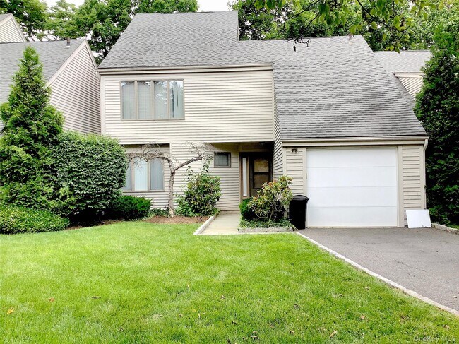 15 Evon Ct in Scarsdale, NY - Building Photo - Building Photo