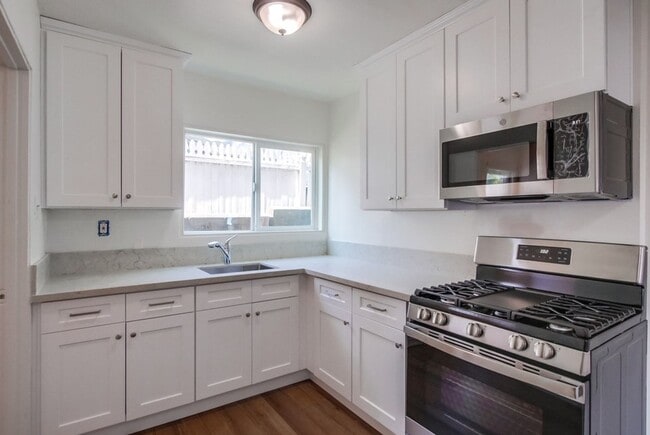 4519-4521 Parks Ave