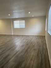 904 Carpenter Dr in Las Vegas, NV - Building Photo - Building Photo