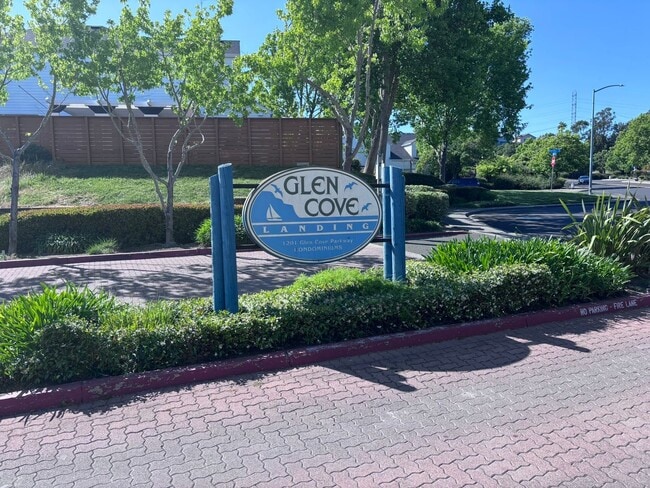 property at 1201 Glen Cove Pkwy