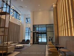 4130 Parkside Village Dr in Mississauga, ON - Building Photo - Building Photo