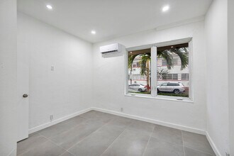 900 Pennsylvania Ave in Miami Beach, FL - Building Photo - Interior Photo