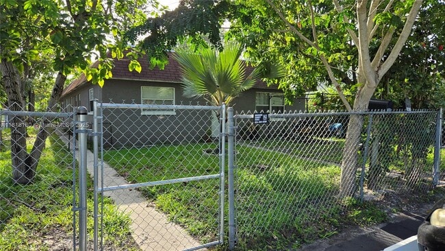 1401 NW 1st Ave in Fort Lauderdale, FL - Building Photo - Building Photo
