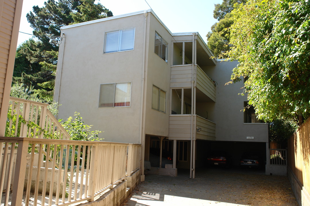 2210-2212 Ward St in Berkeley, CA - Building Photo