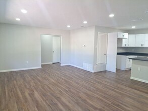 5819 Liberty Dr in Irving, TX - Building Photo - Building Photo