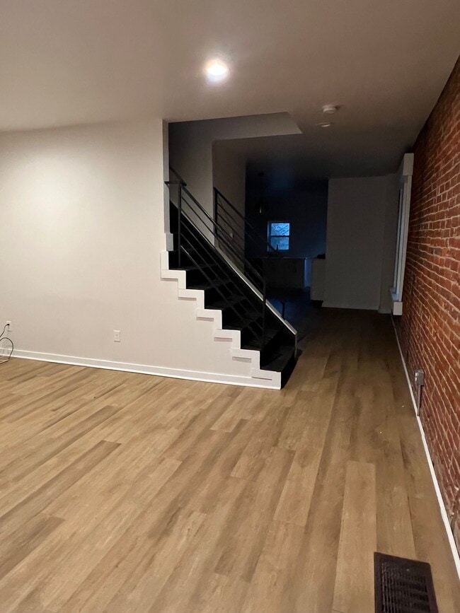 313 E 17th Ave in Homestead, PA - Building Photo - Building Photo