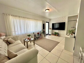 877 80th St in Miami Beach, FL - Building Photo - Building Photo