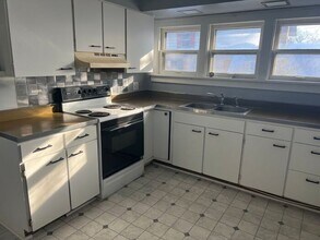 1324 Barron Lake Rd in Niles, MI - Building Photo - Building Photo