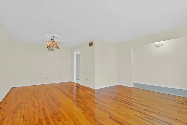 17532 Devonshire Rd in Jamaica, NY - Building Photo - Building Photo