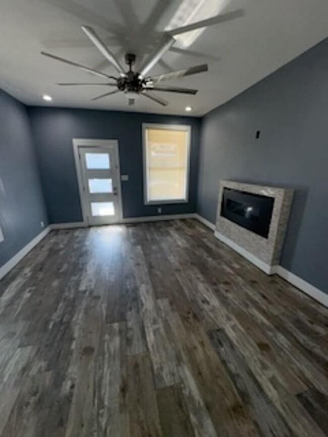 708 Bayard Park Dr in Evansville, IN - Building Photo - Building Photo