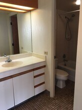 5333 Likini St in Honolulu, HI - Building Photo - Building Photo