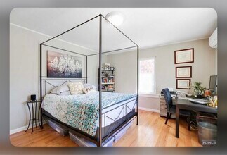 109 Park St, Unit 1 in Ridgefield Park, NJ - Building Photo - Building Photo