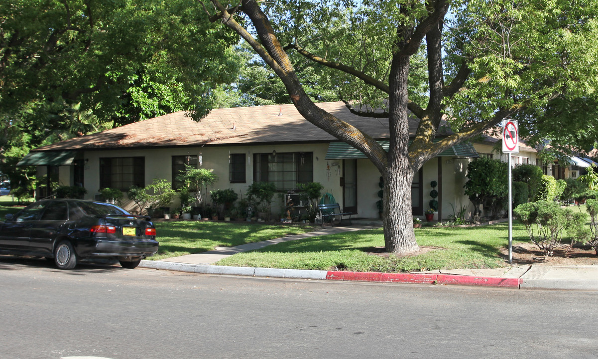 1105-1127 Arc Way in Modesto, CA - Building Photo