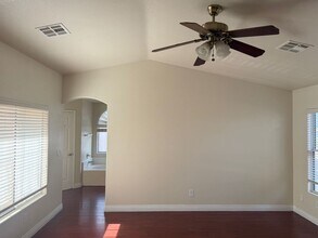 9280 Pineneedle Ridge St in Las Vegas, NV - Building Photo - Building Photo