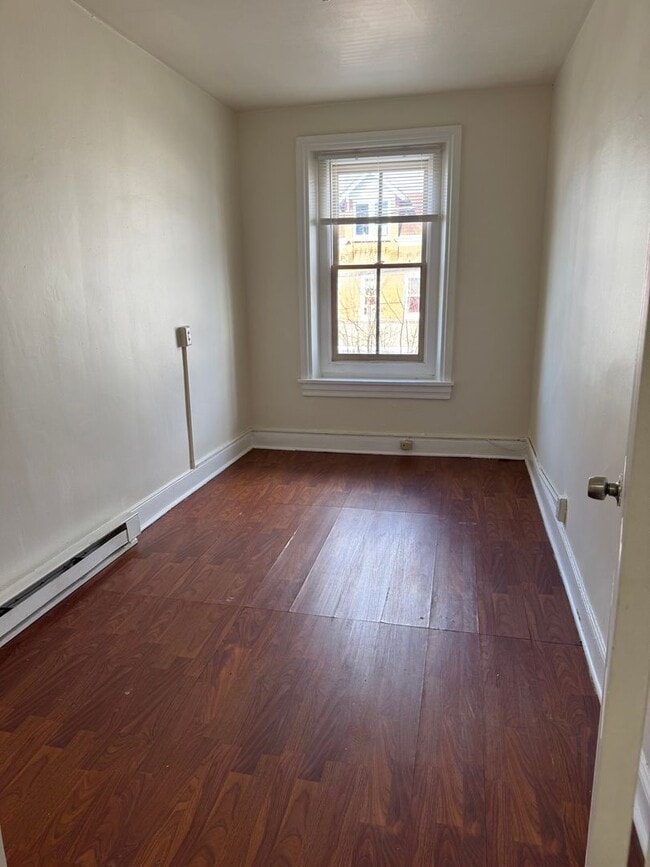 924 W Chew St in Allentown, PA - Building Photo - Building Photo