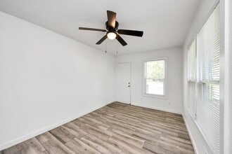 406 73rd St in Houston, TX - Building Photo - Building Photo