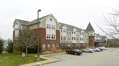 Munhall Retirement Residence in Homestead, PA - Foto de edificio - Building Photo