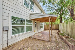 11843 Sunny Stream Dr in Tomball, TX - Building Photo
