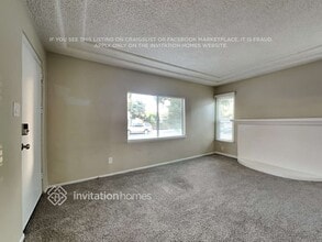 455 E 51st St in Long Beach, CA - Foto de edificio - Building Photo