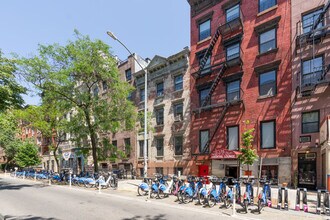 73 St Mark's Place in New York, NY - Building Photo - Building Photo